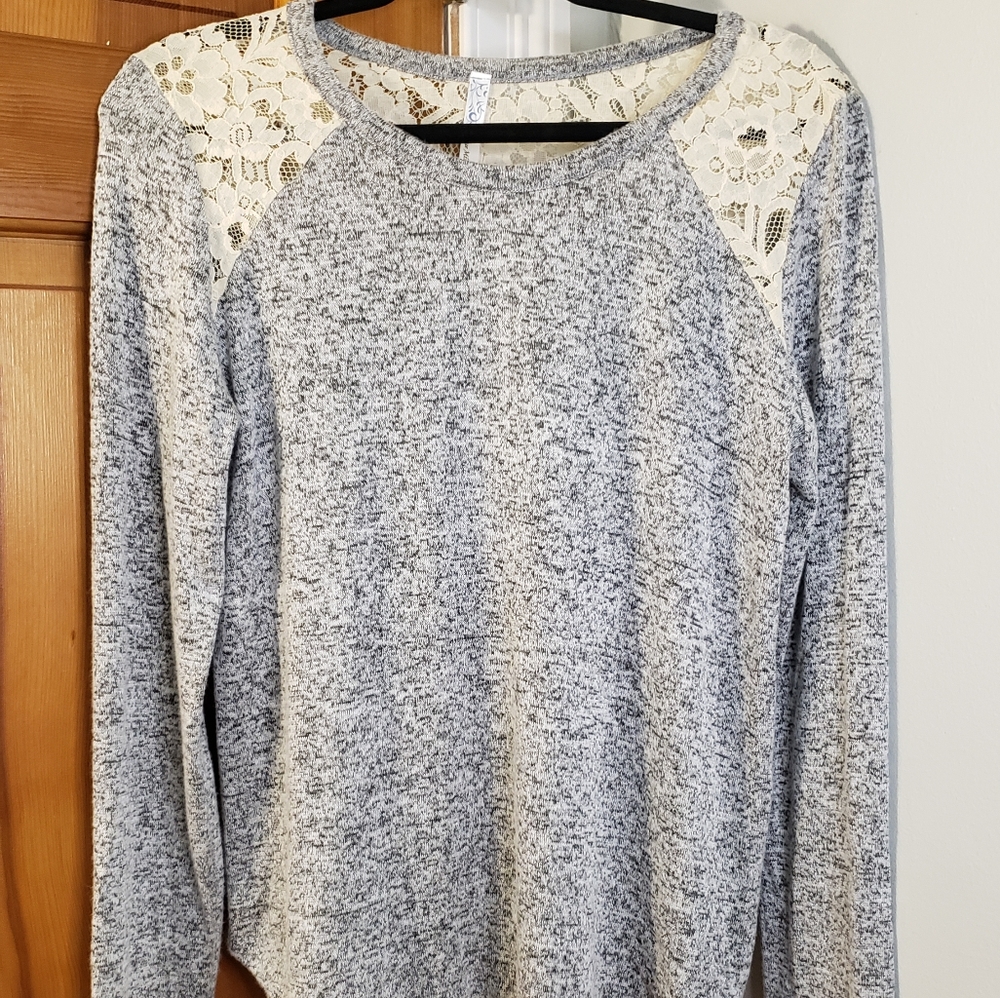 Blue Mint Women's Lace Trimmed Blouse Made in USA